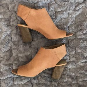 Nine West nude leather liamo booties